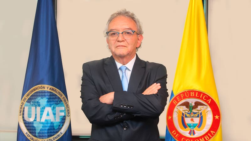 El director de la UIAF deja su cargo tras una reunión con el presidente Gustavo Petro.