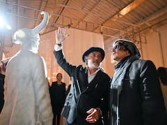 Johnny Depp visitó un famoso atelier de arte porteño y grabó música junto a su amigo argentino