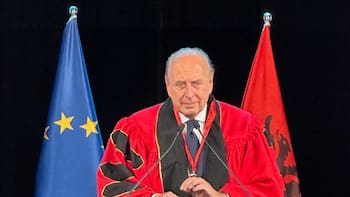 Manzano fue nombrado Doctor Honoris Causa en la ‘World Law Conference’ de Tirana