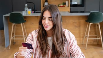 ¿Inclusión o ilusión financiera? El fenómeno de la Gen Z y sus miles de microcréditos
