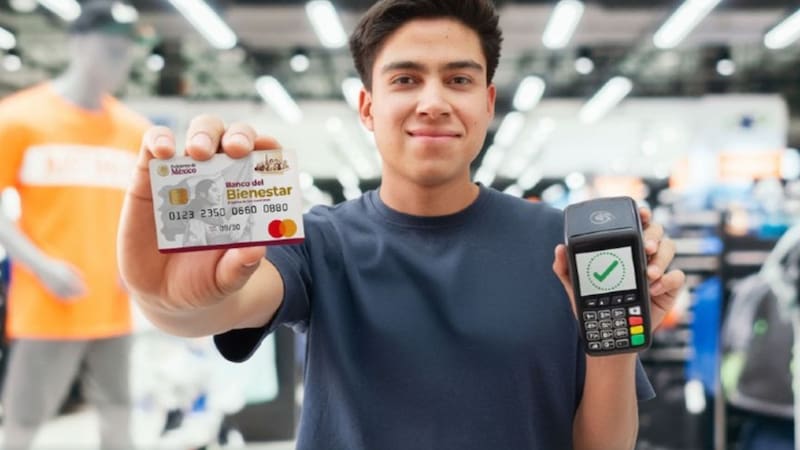 Los beneficiarios de pensiones, pueden realizar sus compras con la Tarjeta del Banco del Bienestar en miles de tiendas o comercios que cuentan con terminal bancaria.