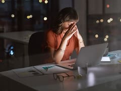 Ansiedad y estrés laboral acorralan a la fuerza joven en México, advierte AXA