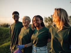 Estados Unidos abrió una convocatoria para jóvenes con alojamiento, comida y ayuda económica: quiénes pueden inscribirse