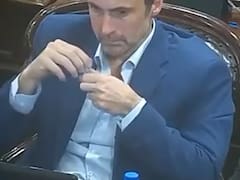 “La uso para rascarme el ombligo”: qué dijo el diputado acusado de drogarse en el recinto