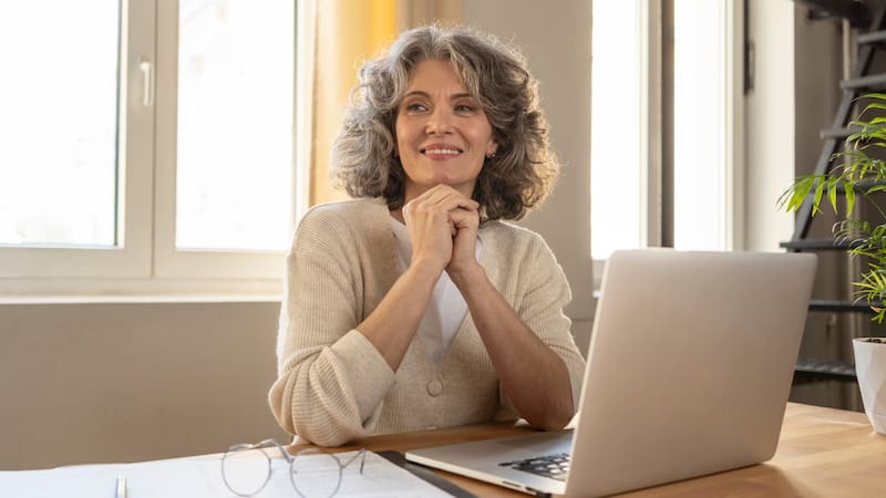 Cambia la pensión desde 2026: el Gobierno define qué personas podrán jubilarse con menos semanas de aporte.