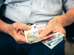 El Gobierno asegura que ha vuelto a garantizar el poder adquisitivo de los pensionistas “que se había puesto en peligro”