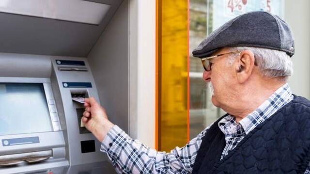 Aumentos a jubilados: ¿a cuánto estarán la pensión mínima y máxima en 2026?