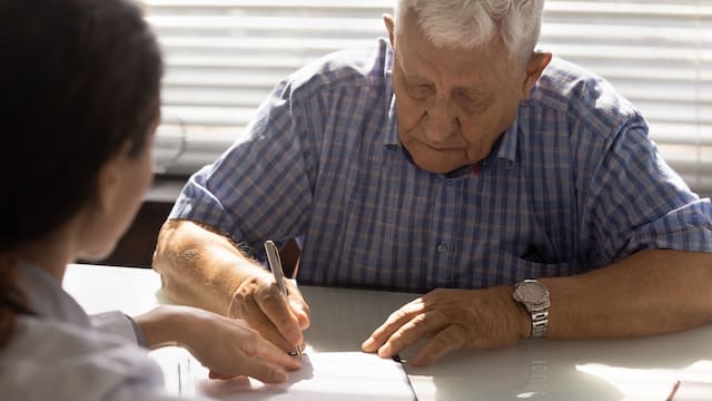 Es oficial: el SAT visitará hogar por hogar a los jubilados y pensionados que no realicen este trámite obligatorio
