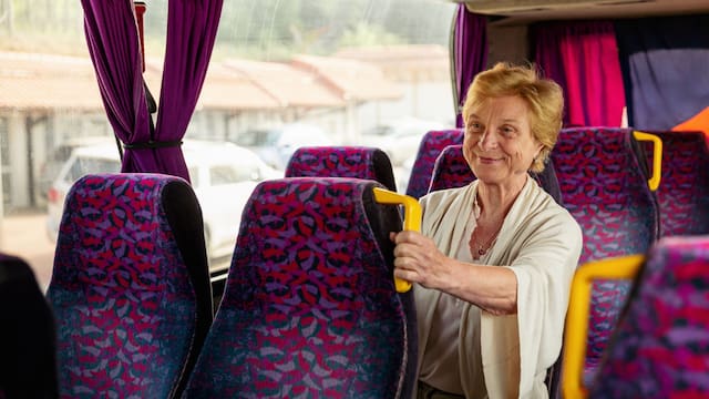 Anuncian pasajes a mitad de precio para jubilados: habrá un descuento del 50% en transporte público