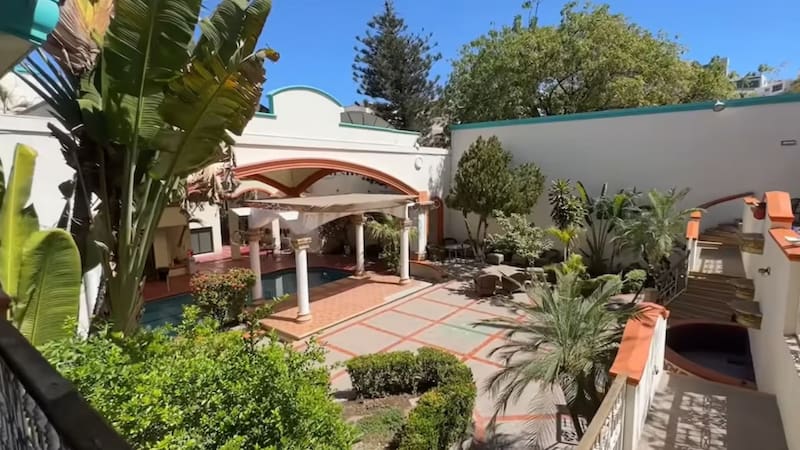 La antigua residencia donde el excampeón mundial llegó a pasar días enteros en fiestas junto a personalidades de la farándula, políticos y capos del narcotráfico se transformó en un espacio de recuperación.