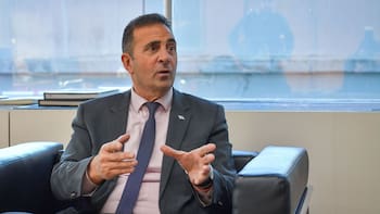El Gobierno empuja un nuevo piso salarial de un millón de pesos: a qué sectores apunta