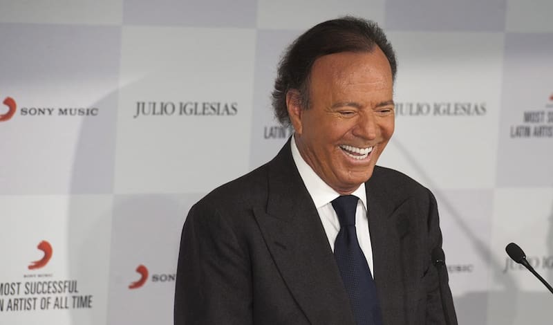 Las denuncias contra Julio Iglesias han reabierto el debate sobre la responsabilidad pública de figuras históricas de la música.