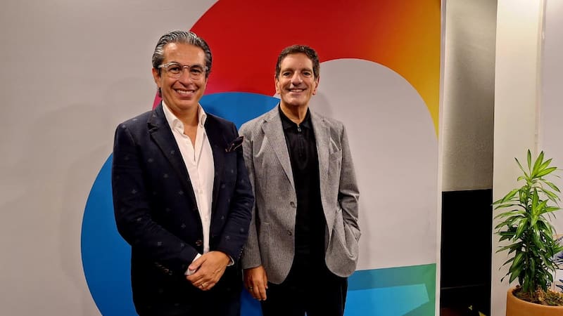 Julio Velázquez, director de Google Cloud México y Eduardo López, presidente de Google Cloud Latinoamérica.