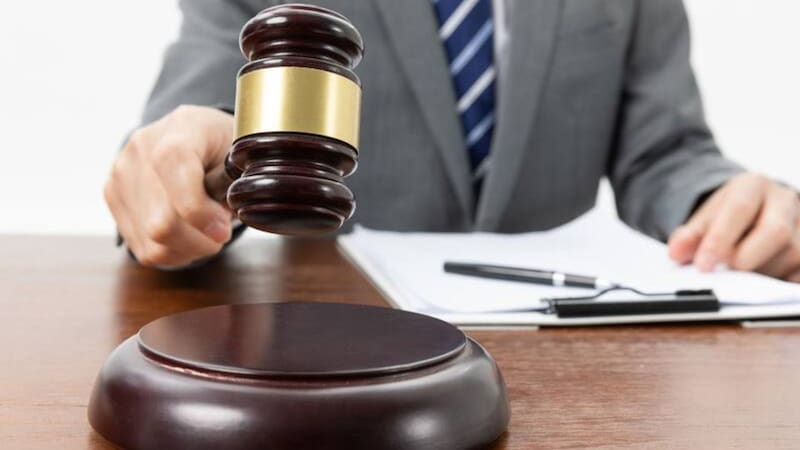 Dejó el auto en el estacionamiento de un supermercado, se lo robaron y 18 años después la Justicia ordenó una millonaria indemnización.