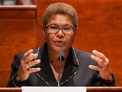 El plan de Karen Bass para levantar un escudo anti ICE y proteger a los inmigrantes en Los Ángeles: se enfrenta directamente a Donald Trump