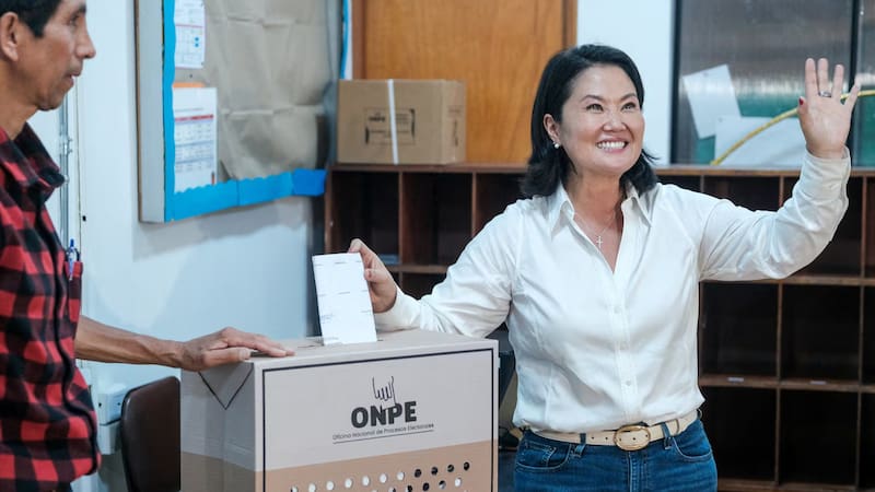 Keiko Sofía Fujimori Higuchi es la líder de Fuerza Popular y la figura central del fujimorismo en el siglo XXI.