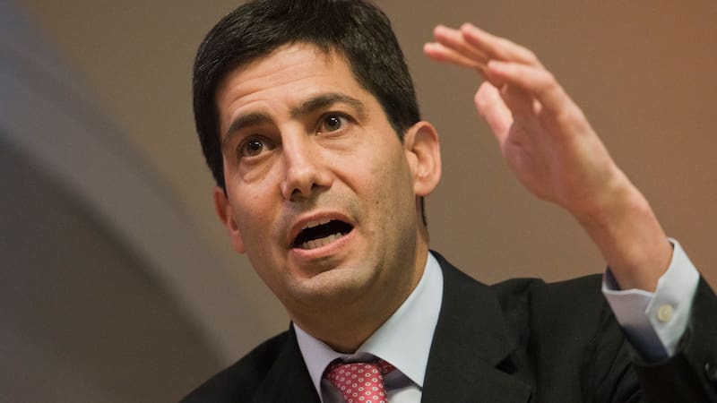 Donald Trump eligió como candidato a presidir la Reserva Federal a Kevin Warsh.