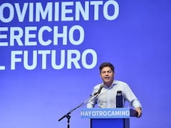 Kicillof se calzó el traje de candidato, habló de “actualizar” las banderas del peronismo y “no repetir la historia”