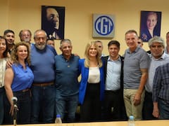 Kicillof refuerza su alianza con la CGT: cita por la reforma laboral con un mensaje a la interna