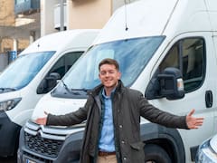 Increíble | Un emprendedor español genera más de 1000 euros al mes alquilando coches parados: así puedes aprovecharlo