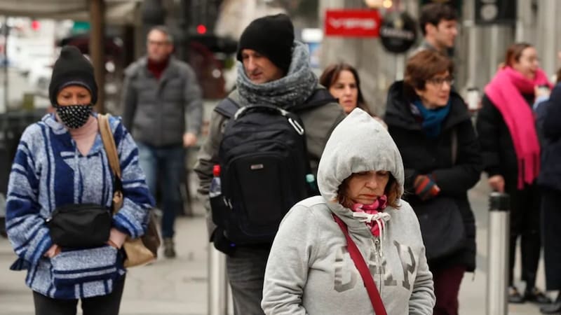 La AEMET anunció una intensa ola de frío que bajará 10°C la temperatura y afectará a estas comunidades