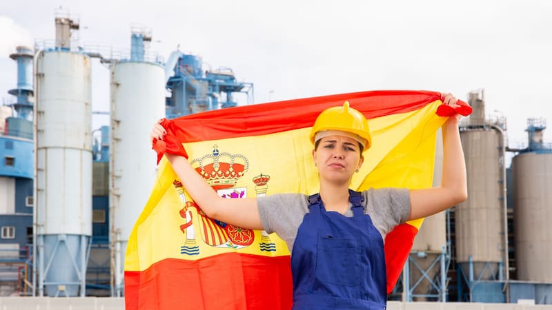 La afiliación marca un récord de 22,5 millones de ocupados en julio impulsada por el empleo extranjero y la regularización.