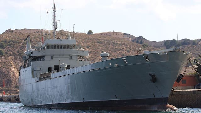 La Armada Española desafía a las grandes potencias y avanza con un nuevo buque icónico: sería el primero en su historia