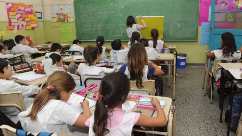La autoridad educativa confirmó si habrá clases en los últimos viernes del mes y aclaró cómo funcionará el Consejo Técnico Escolar en el calendario oficial.