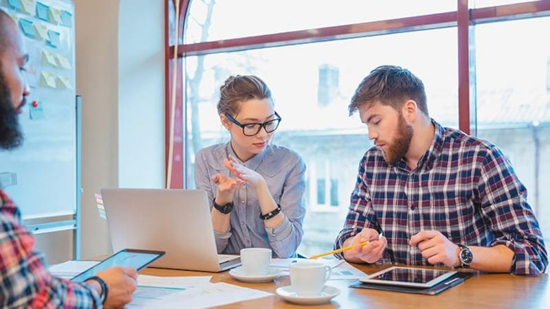 La brecha salarial más alta entre hombres y mujeres se observa en el nivel de Gerente General.
