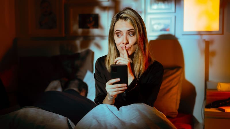 La ciencia lo confirma | Las mujeres son más infieles que los hombres por esta razón y es porque se aburren de sus parejas
Fuente: Shutterstock