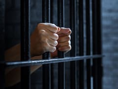 Confirmado | El Gobierno colombiano decretó cárcel para todos los deudores que aparezcan en esta extensa lista durante 2026