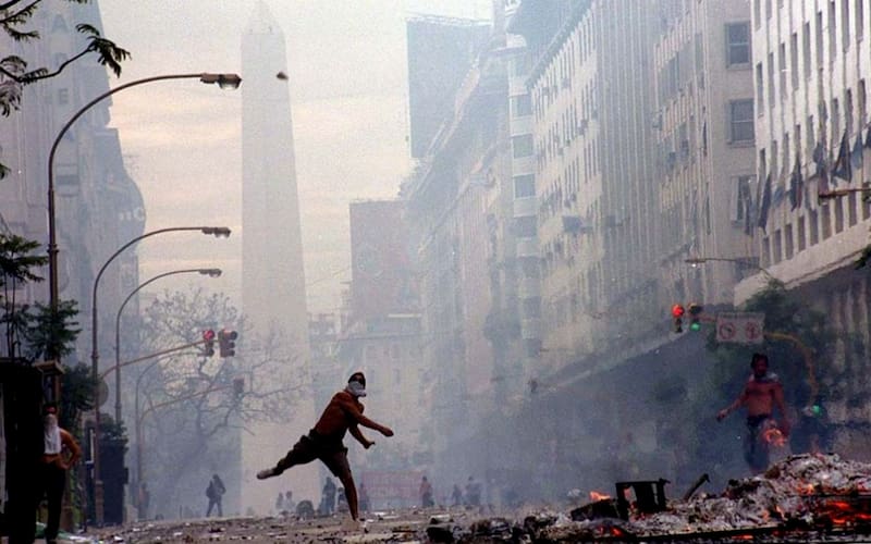 La crisis de 2001 y el descenso hasta la “D” fue la caída de un piano.