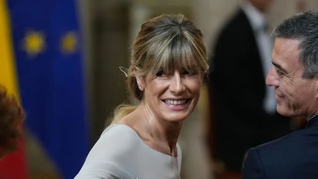 La defensa de Begoña Gómez pide suspender el juicio | Exige que la Audiencia Provincial resuelva los recursos pendientes