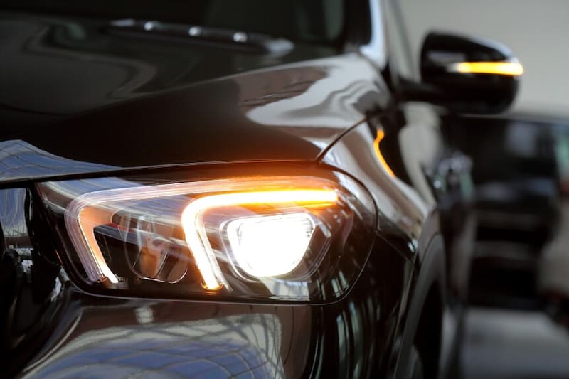 El Gobierno revisará las luces de los vehículos y multará a los conductores que incumplan esta obligación.