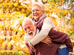 Huesos y musculos sanos y fuertes: el alimento que recomiendan consumir los expertos para prevenir la sarcopenia y mejorar la salud osea y muscular