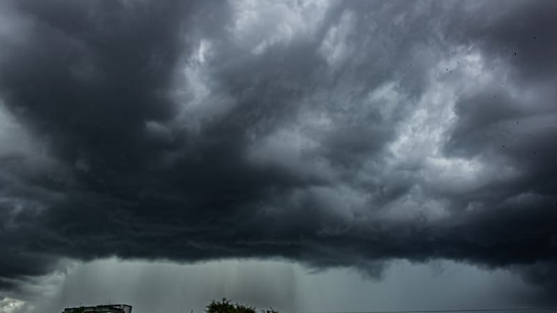 La escala establecida advierte sobre fenómenos que podrían alcanzar intensidad severa, con precipitaciones abundantes, ráfagas fuertes de viento y posible caída de granizo.