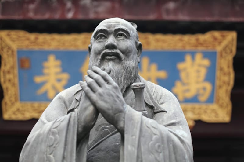 La estatua del filósofo asiático Confucio (Fuente: Shutterstock).