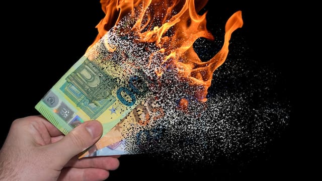 La inflación en España se mantiene en el 3,2% y Arcadi España celebra la estabilidad: “El Gobierno está funcionando”