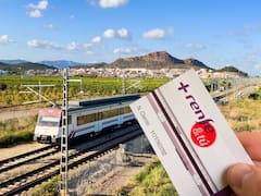 Excelente noticia de RENFE para los mayores de 60 años: esta es la tarjeta de 6 euros para tener descuentos exclusivos en todos los viajes