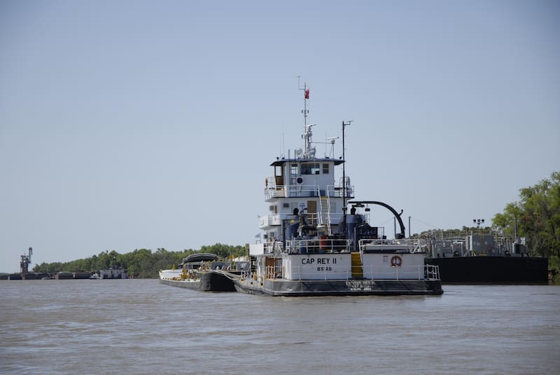 La hidrovía Paraguay/ Paraná potencia al transporte fluvial y marítimo