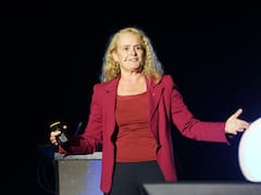 Julie Payette, astronauta, sobre la expansión humana fuera de la Tierra: “Requerirá los cerebros de muchos humanos y las cabezas de muchas naciones”