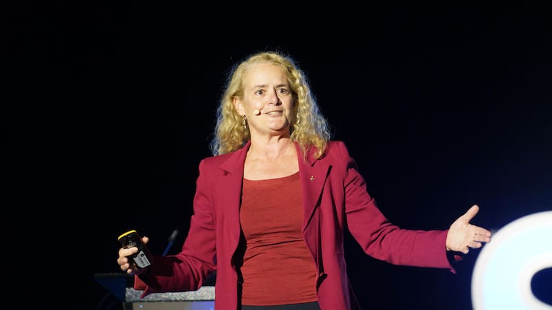 La ingeniera y astronauta canadiense Julie Payette durante su intervención este martes en el VIII Festival Starmus 2026.