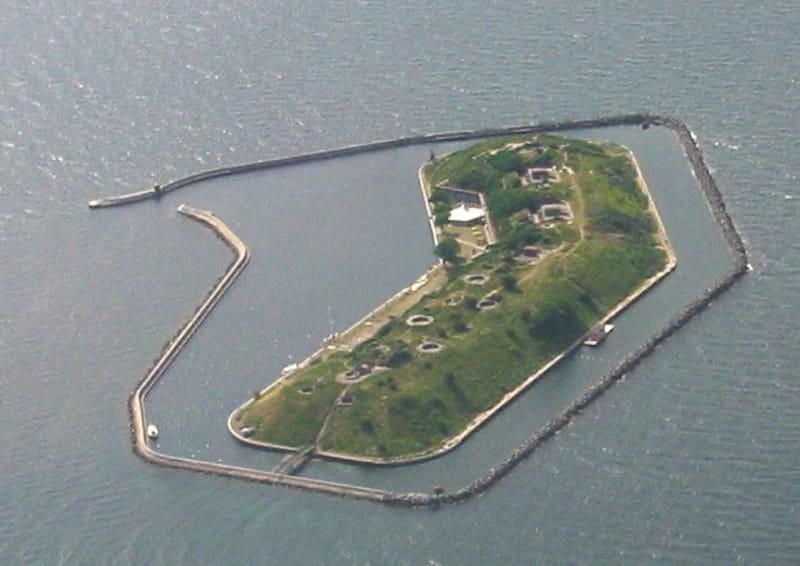 La isla Flakfortet se vende por un precio cercano a los 10 millones de euros. (Foto: Archivo).