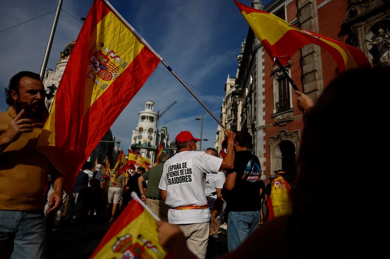 La "Marcha por la Dignidad" en apoyo de la defensa de Ceuta y para exigir la convocatoria de elecciones generales en España.