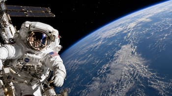 La NASA busca voluntarios para vivir como astronauta durante 14 meses: ofrece alojamiento y exige pocos requisitos