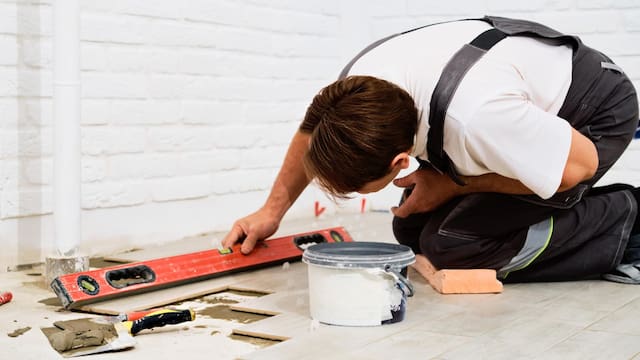 Oficial y confirmado | El Gobierno otorgará ayudas de hasta 21.400 euros para reformar el baño o la cocina si se cumplen estos requisitos