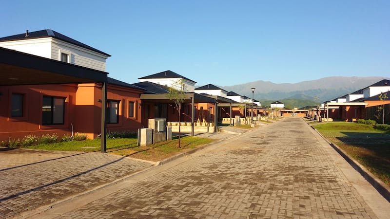 La nueva “Dubai” de Argentina: la ciudad del norte argentino que crece sin límites con restaurantes, comercios y hoteles de lujo. Foto: LUDROX