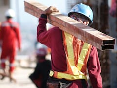 Adiós reducción de la jornada laboral | La nueva ley permite trabajar hasta 12 horas extra: qué pasará con los fines de semana