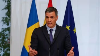 La oposición afirma que Pedro Sánchez va “contra la seguridad de España” y que es “el personaje más miserable que hay en todas las guerras”