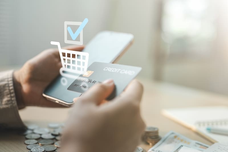 La plataforma puede considerar preferencias de compra, características de los productos y distintos criterios de selección.